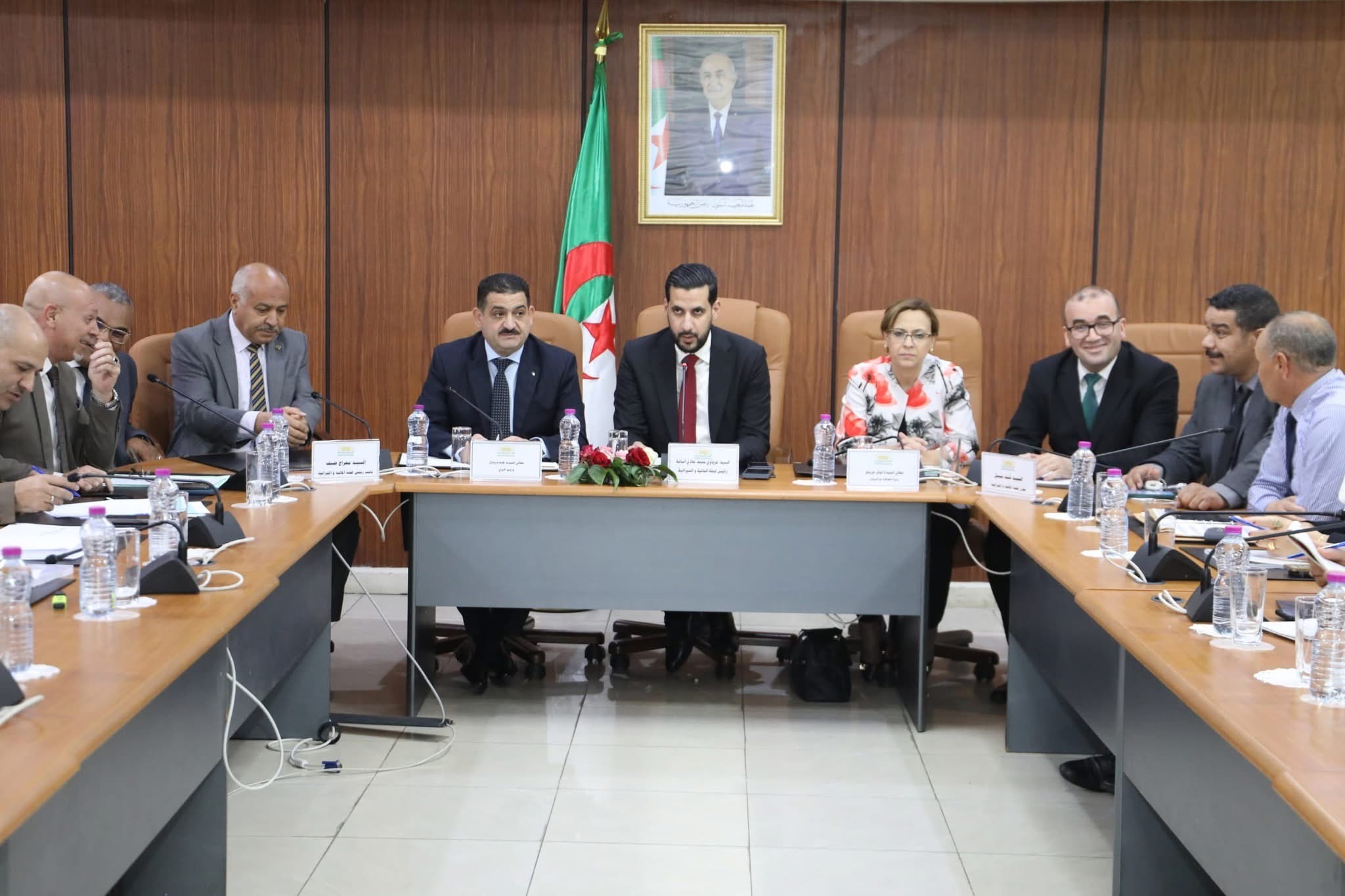 السيد الوزير يقدم عرضا مفصلا أمام لجنة المالية والميزانية بالمجلس الشعبي الوطني