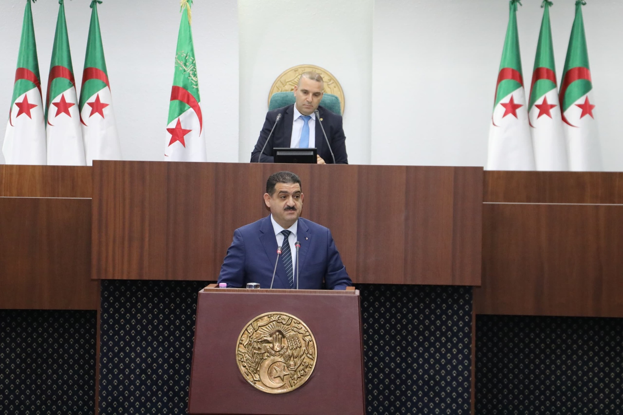 السيد الوزير يجيب على أسئلة نواب بالمجلس الشعبي الوطني