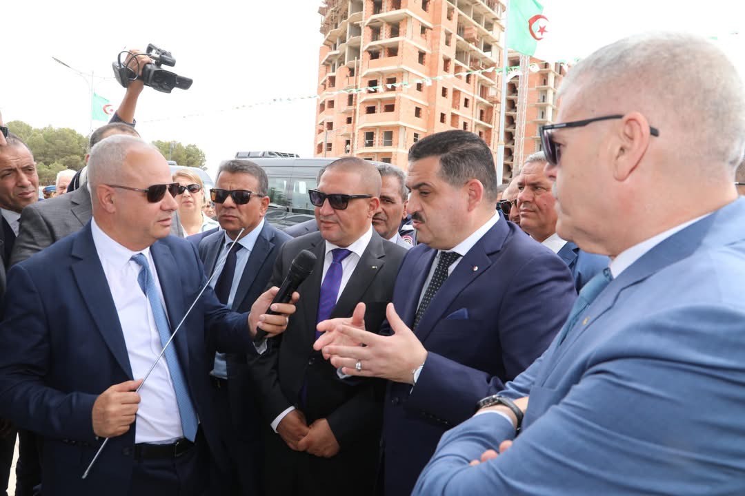 السيد الوزير في زيارة عمل و تفقد لولاية سيدي بلعباس